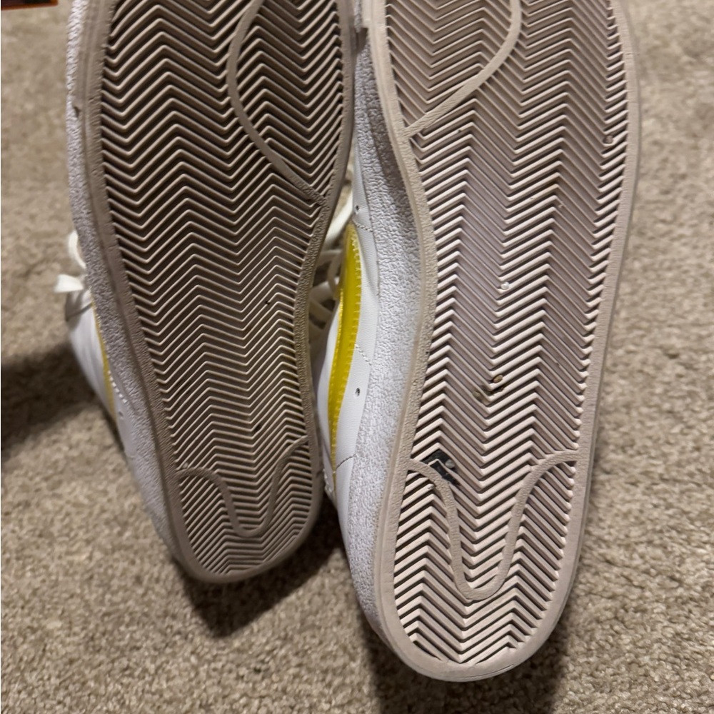 Nike Blazers - Picture 4 of 4